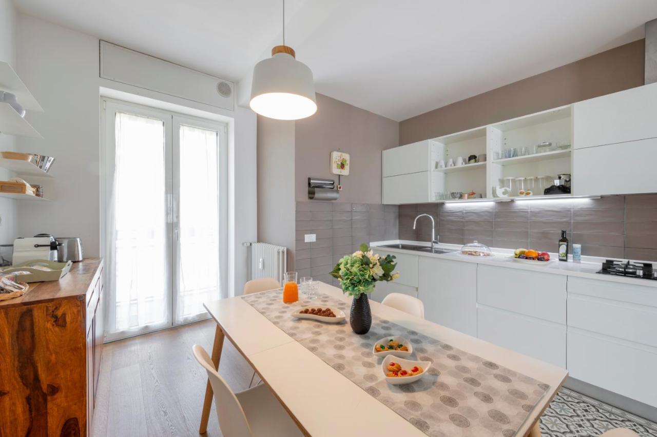 Ferrucci, 10 - Elegante Oasi Urbana A Milano Apartment Exterior foto