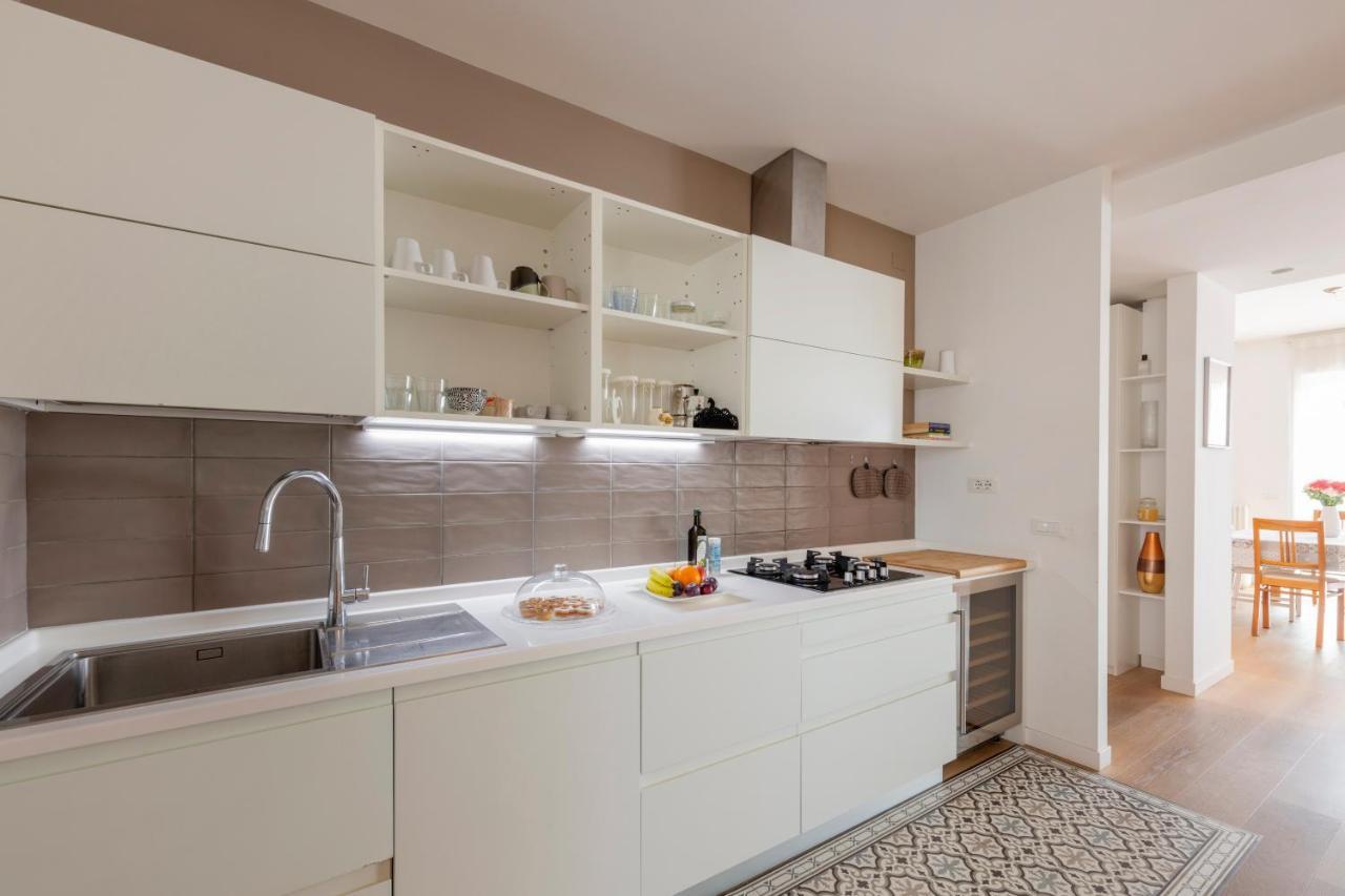 Ferrucci, 10 - Elegante Oasi Urbana A Milano Apartment Exterior foto